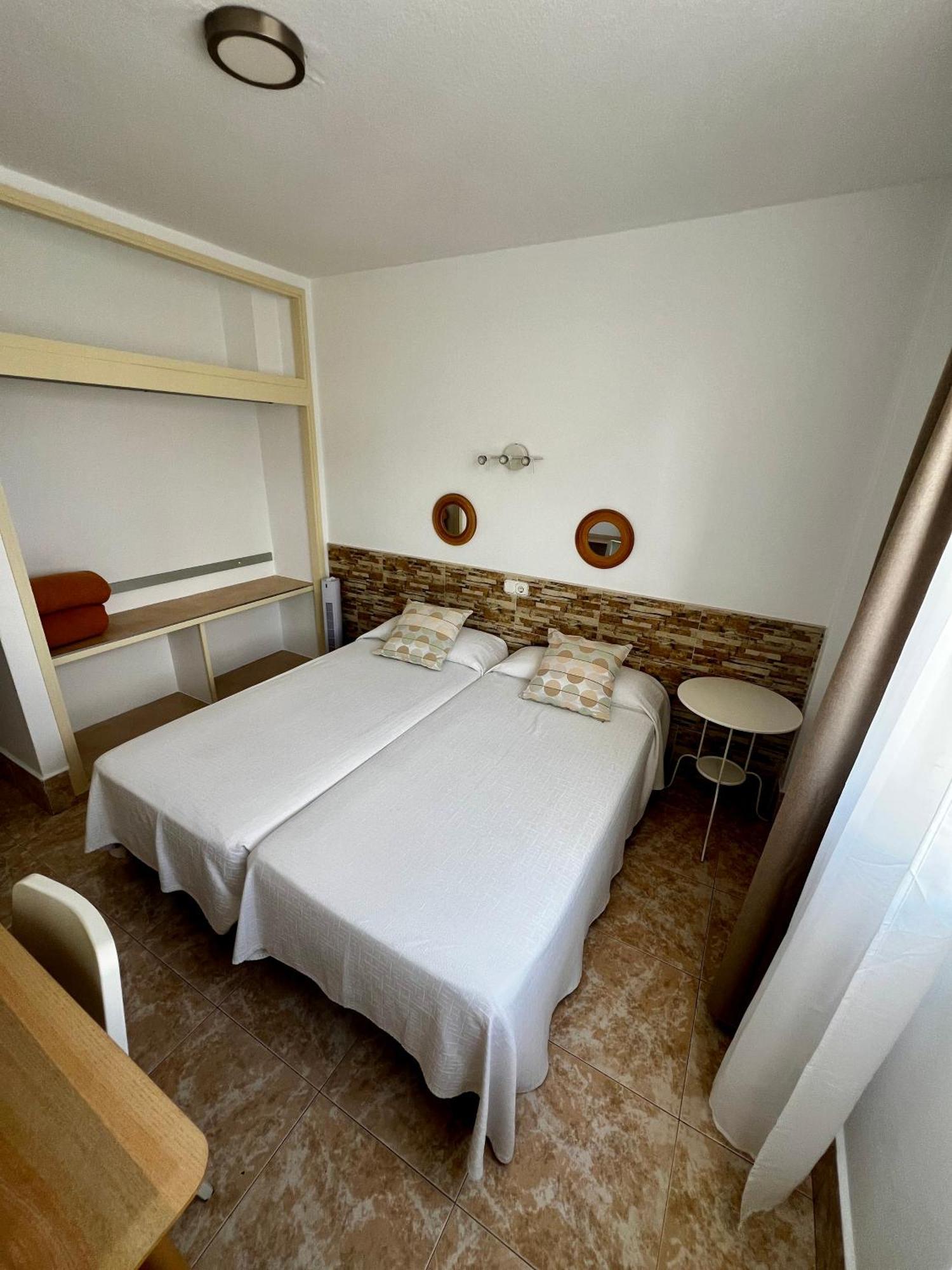 Hostal Residencia Cardona Arrecife  Luaran gambar