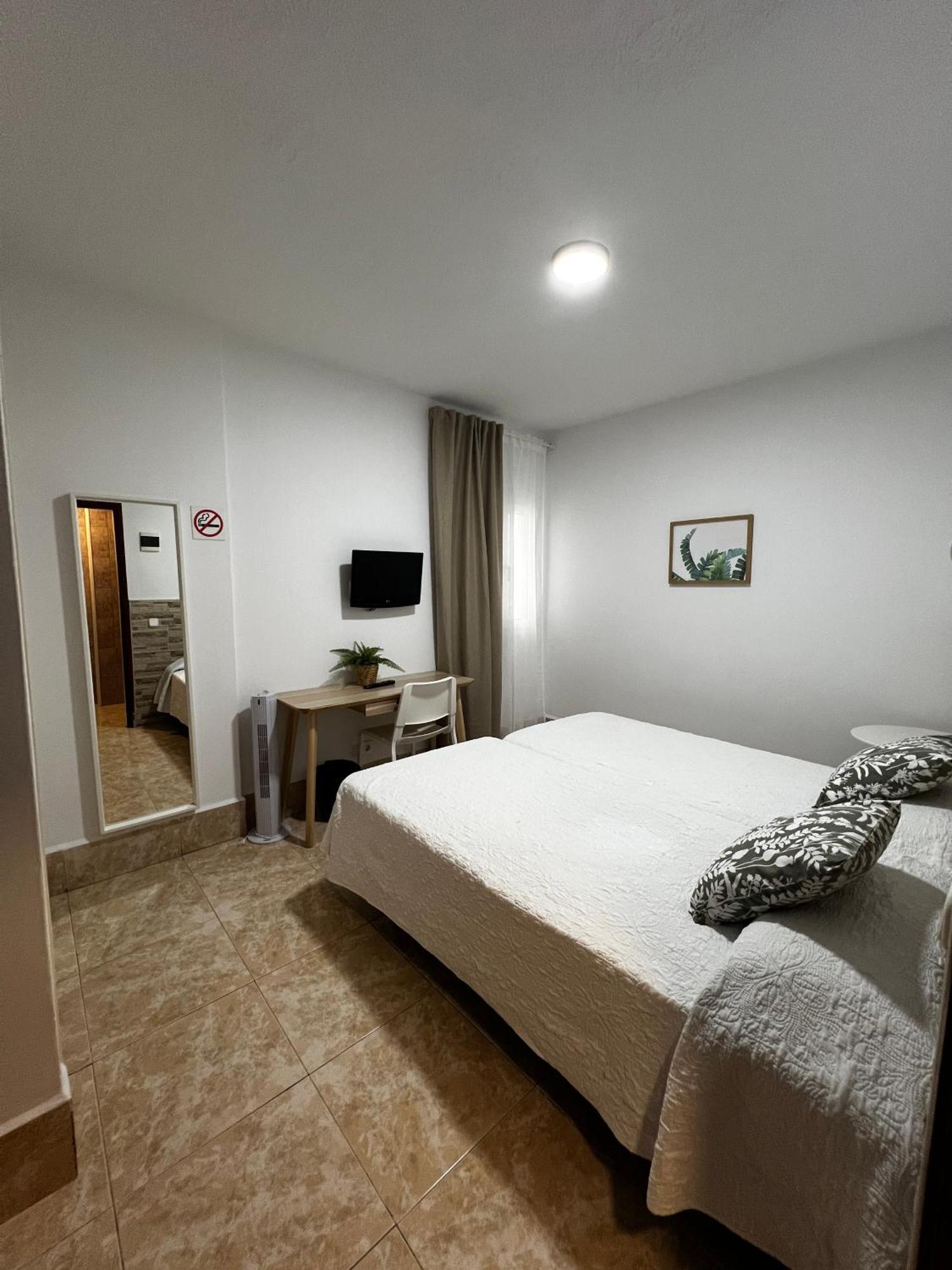 Hostal Residencia Cardona Arrecife  Luaran gambar