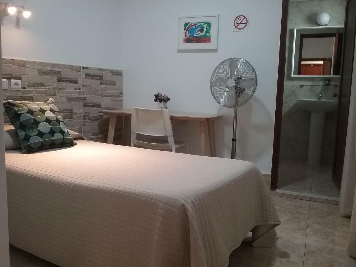 Hostal Residencia Cardona Arrecife  Luaran gambar